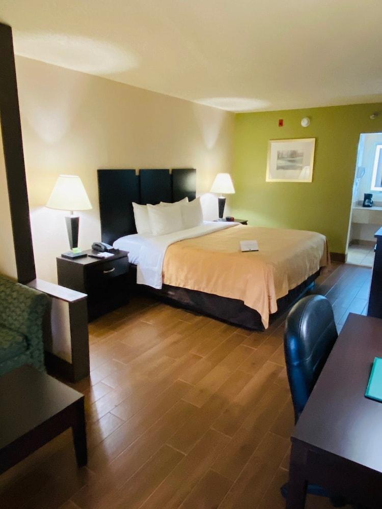 Quality Inn & Suites Orlando Airport Zewnętrze zdjęcie