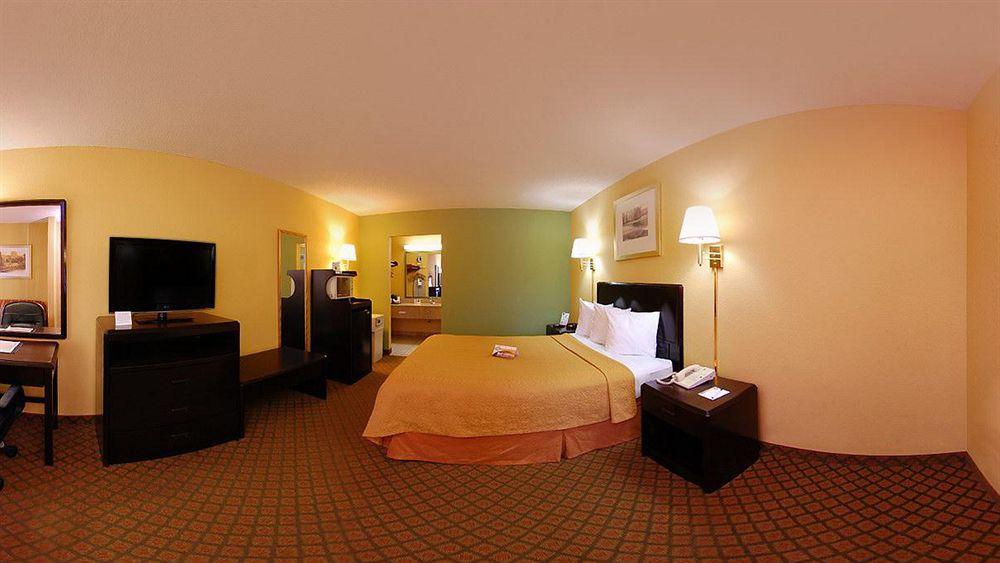 Quality Inn & Suites Orlando Airport Zewnętrze zdjęcie