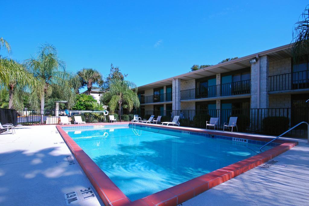 Quality Inn & Suites Orlando Airport Zewnętrze zdjęcie