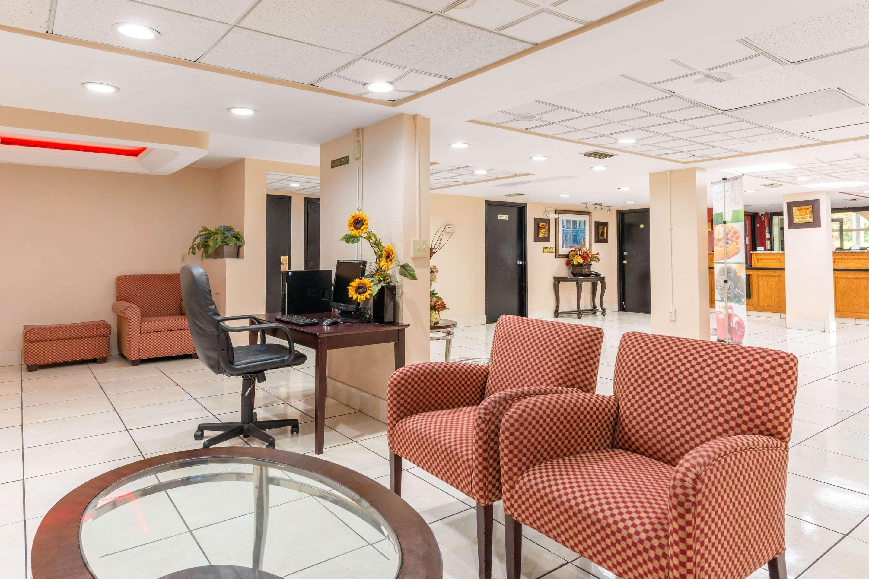 Quality Inn & Suites Orlando Airport Zewnętrze zdjęcie