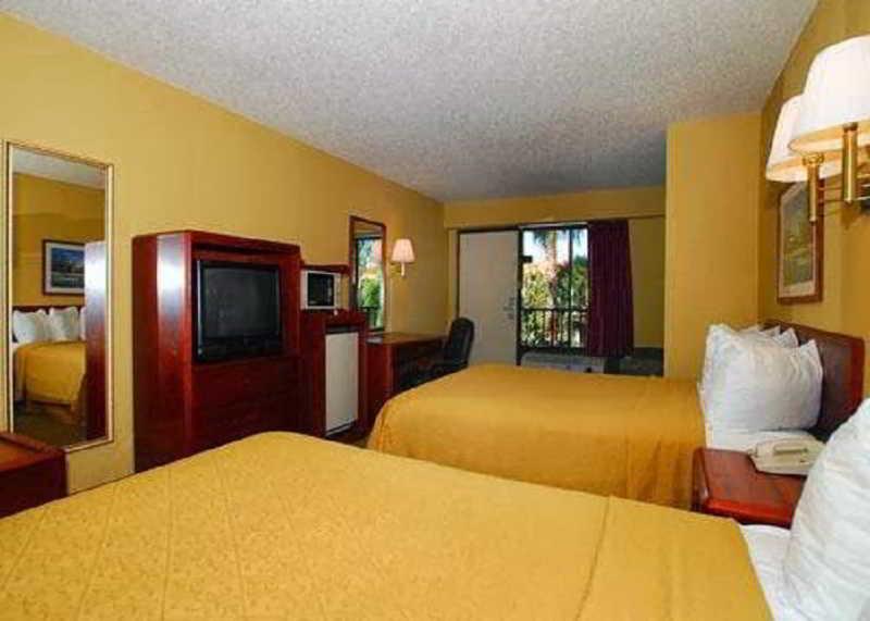 Quality Inn & Suites Orlando Airport Pokój zdjęcie