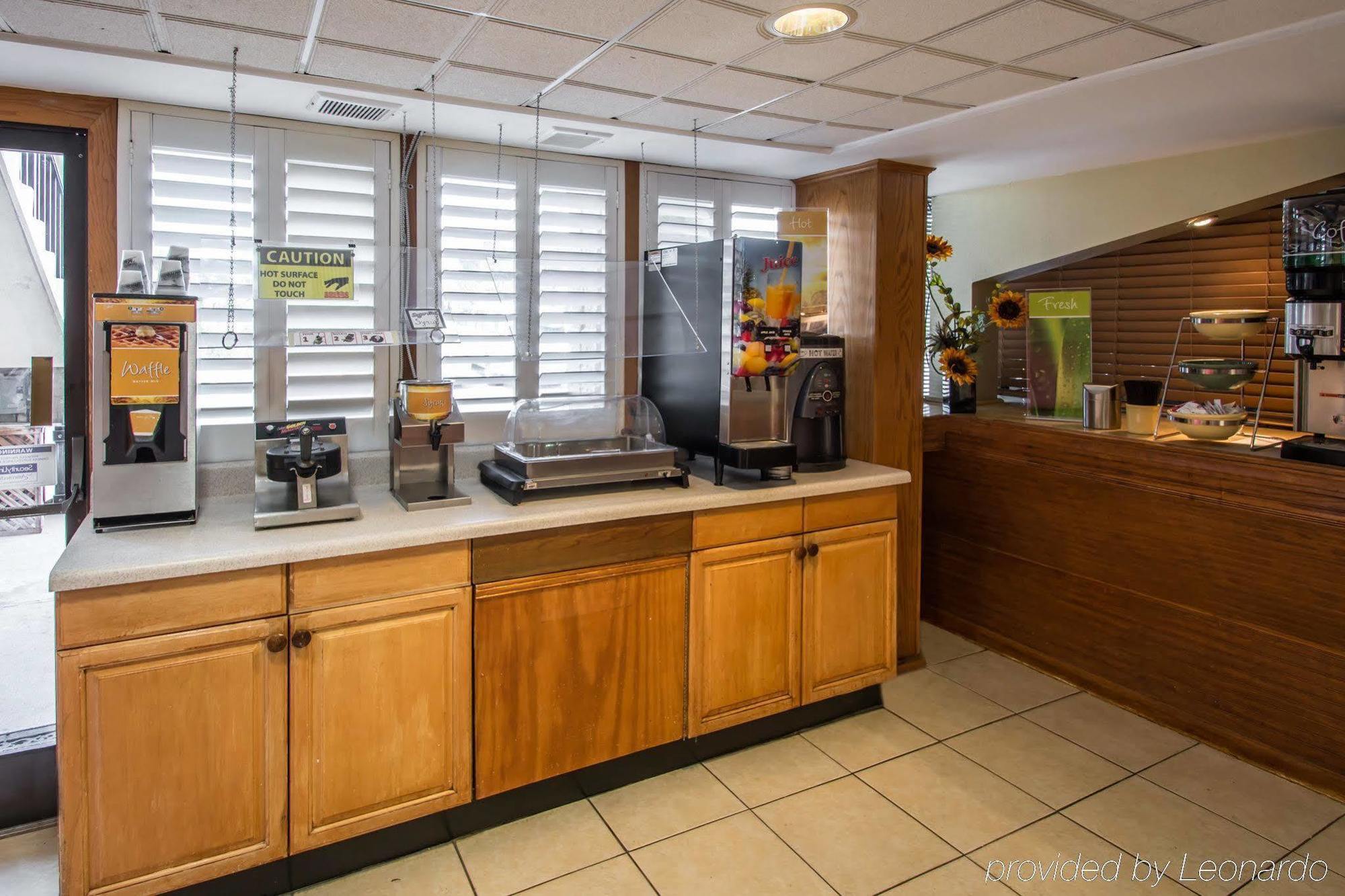 Quality Inn & Suites Orlando Airport Zewnętrze zdjęcie