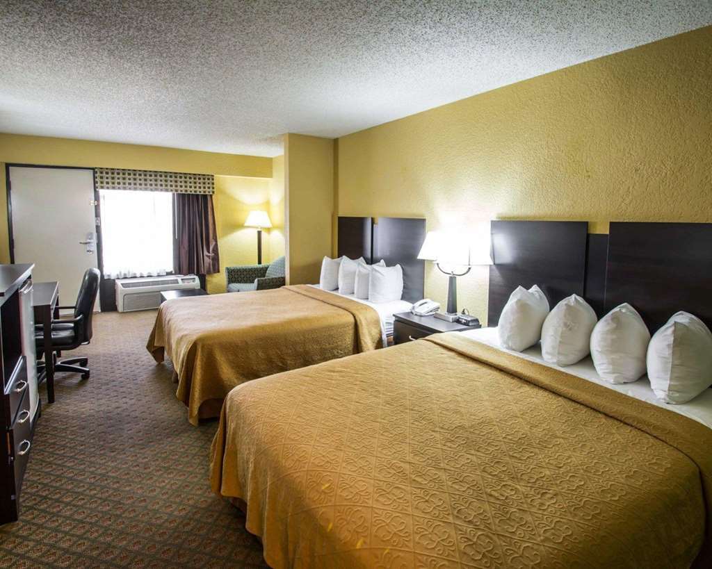 Quality Inn & Suites Orlando Airport Pokój zdjęcie